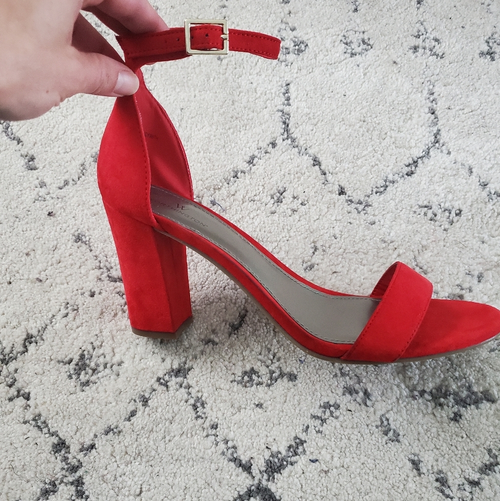 Red stripped heels size 9.5 3inch heel hight by Worthington brand New